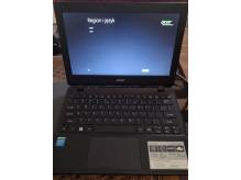 ox_laptop-acer-es-11-4gb-32-gb-windows-8-etui-instrukcja-notebook