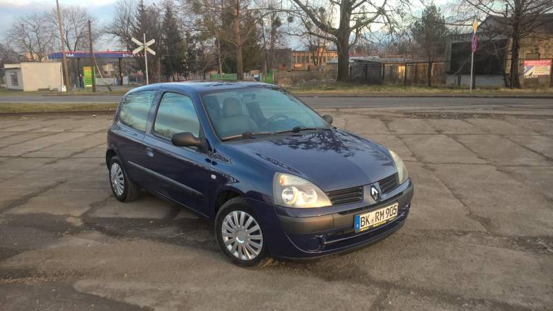 ox_renault-clio-2-lift-2005-12-benzyna-niski-przebieg-100990km