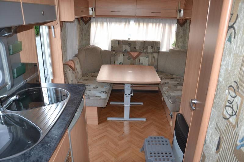 ox_przyczepa-kempingowa-burstner-belcanto-460-r2006