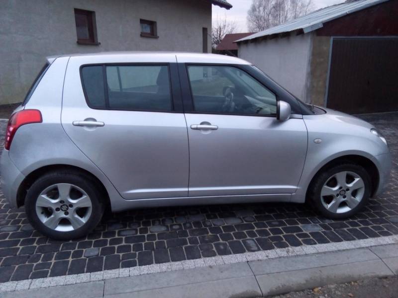 ox_suzuki-swift-2009-r-pierwsza-rejestracja-2010-r-5-drzw