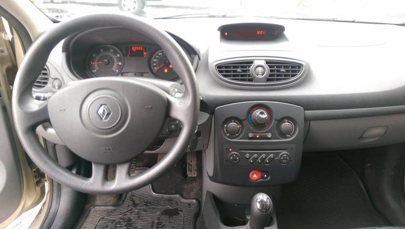 ox_renault-clio-iii-salon-aso-1-wszy-wlasciciel-2006-rprzebieg-61000-km