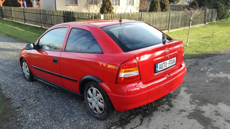 ox_opel-astra-16-benzyna-klimatyzacja-dwa-komplety-kol