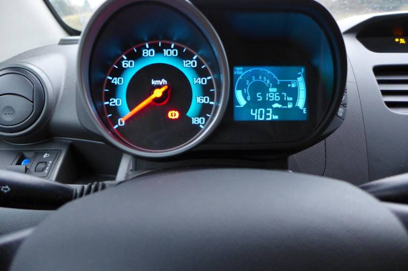 ox_chevrolet-spark-10-benzyna-2013