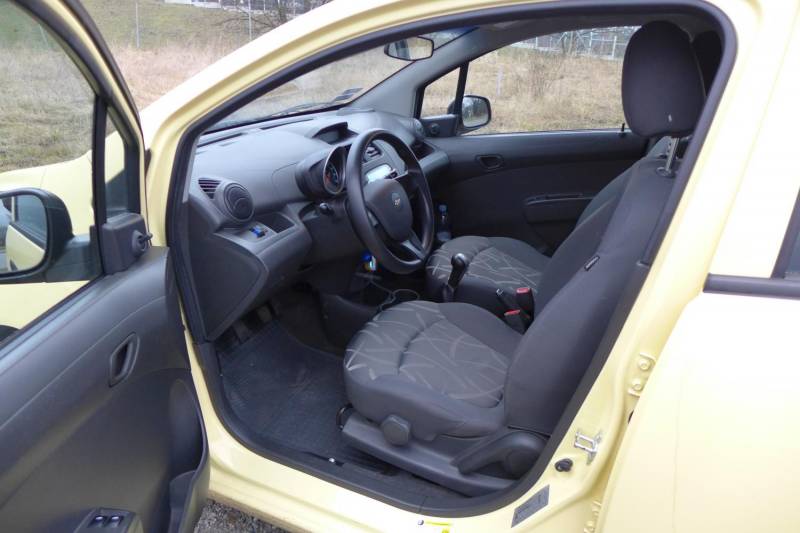ox_chevrolet-spark-10-benzyna-2013