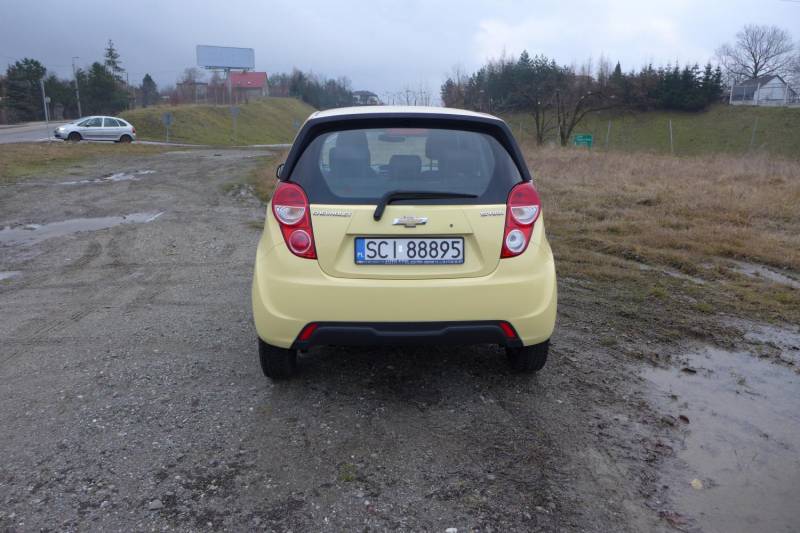 ox_chevrolet-spark-10-benzyna-2013
