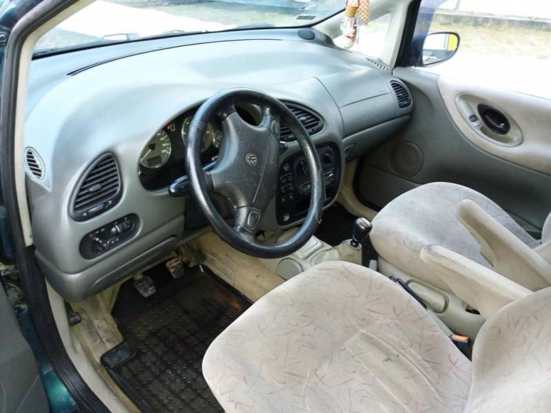 ox_vw-sharan-1997r-19-diesiel-130-km