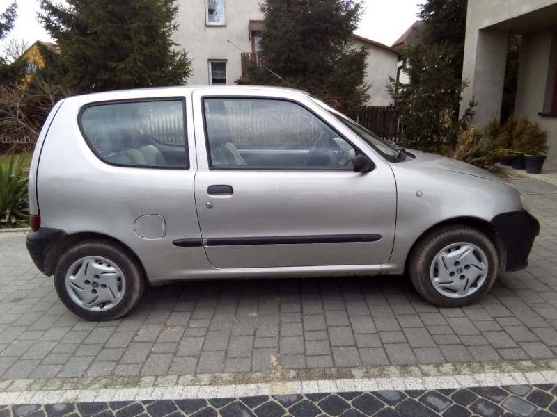 ox_fiat-seicento-2004-r