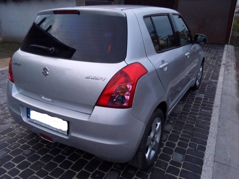 ox_suzuki-swift-2009-r-13-benzyna-5-drzw