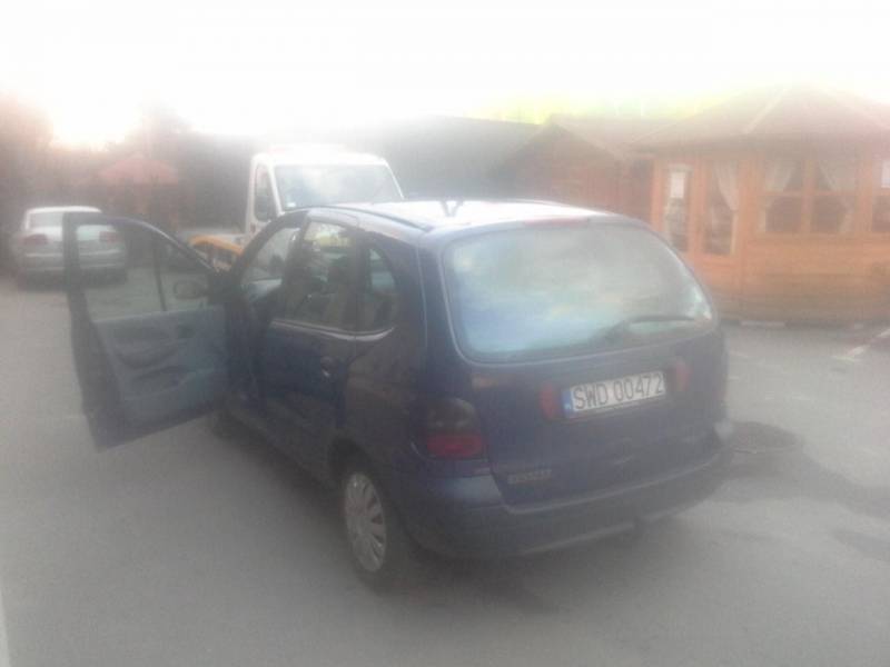 ox_renault-megane-scenic-16-8v-99rok