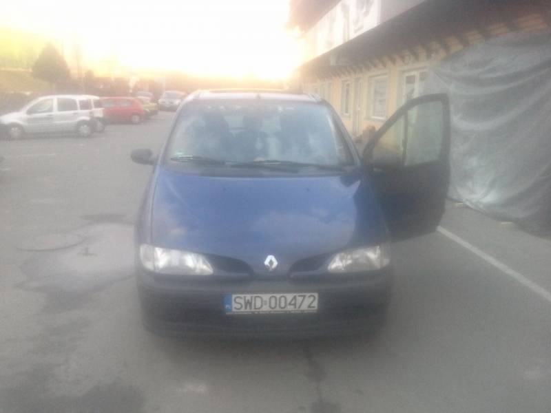 ox_renault-megane-scenic-16-8v-99rok