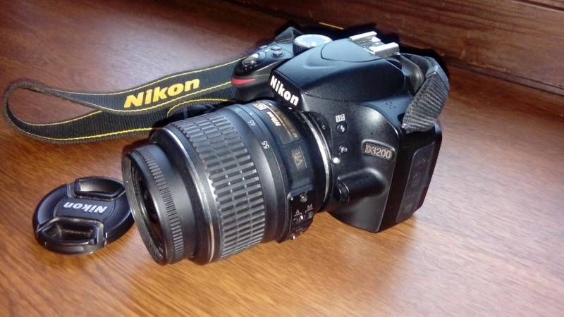 ox_lustrzanka-nikon-d3200obiektywtorbaladowarkakarta-16gb