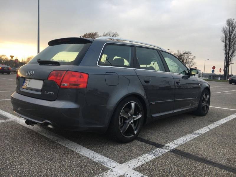 ox_audi-a4-20tdi-quattro-4x4-sline-bixenon-drl-skora-mmi-parktronic