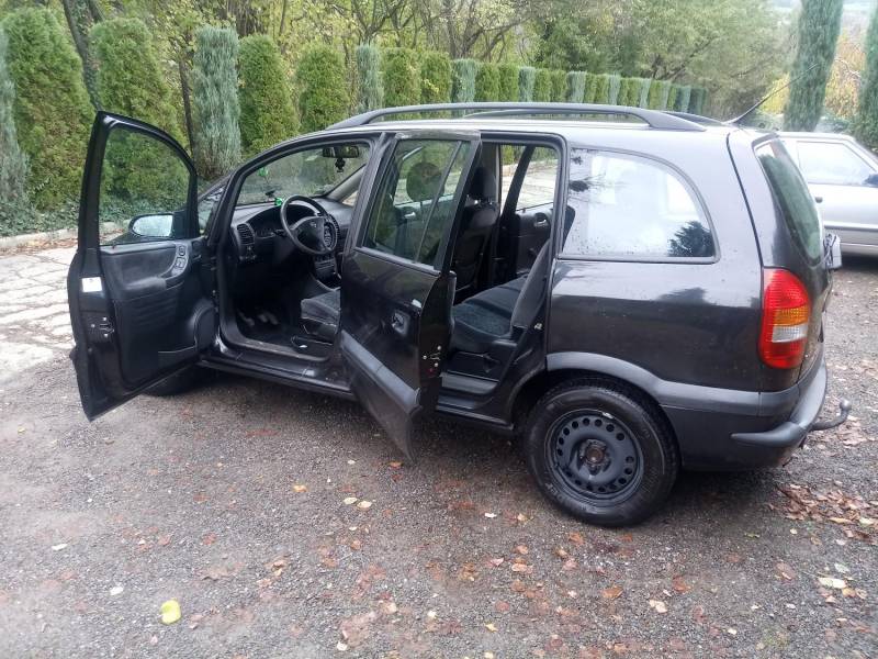 ox_opel-zafira-diesel-2001r