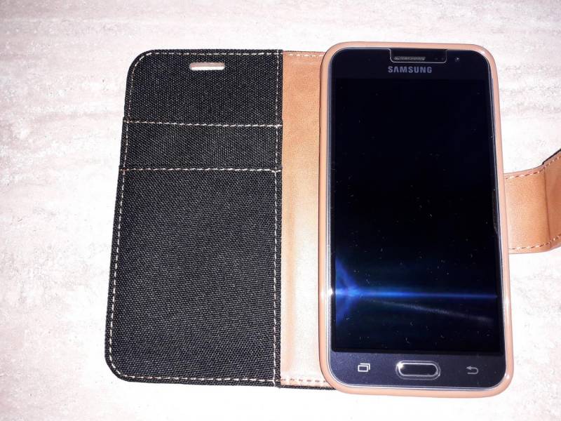 ox_nowy-samsung-galaxy-j3-2x-etui-2x-szklo-hartowane