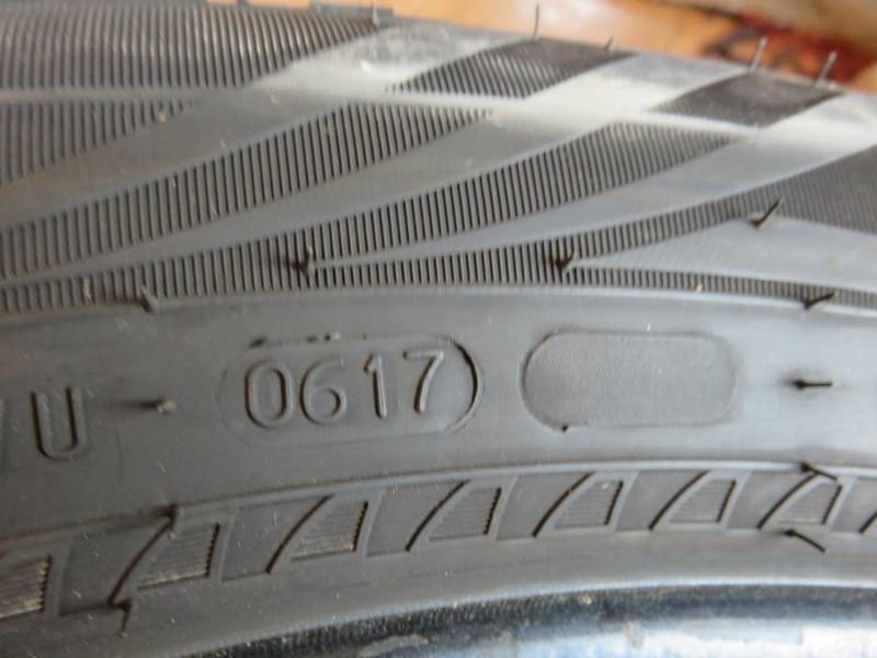 ox_nokian-zline-suv-23555r19-105w-xl