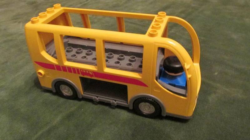 ox_klocki-lego-duplopolicja-i-autobus