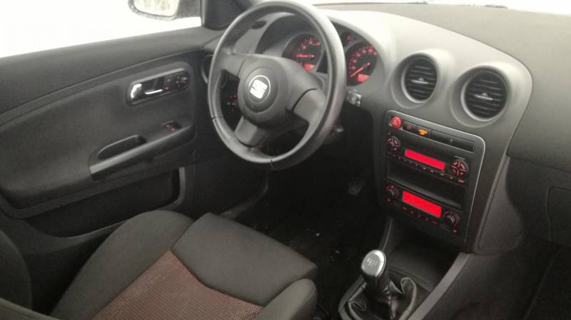 ox_seat-ibiza-2006r-klimatyzacja-14-benz