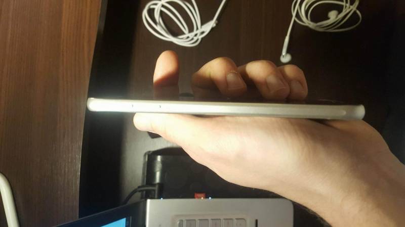 ox_zloty-galaxy-s6-32-gb