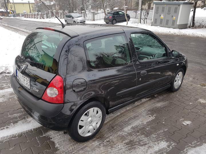 ox_renault-clio-lift-2002r12-16vklimatyzacjaczarnypiekny-stanokazja