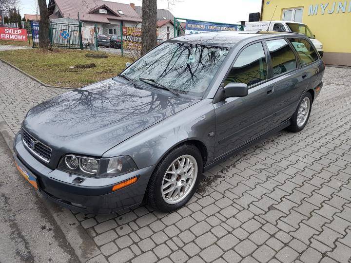 ox_volvo-v402003rlift19-diesel-115kmnavialumyklimatronikokazja