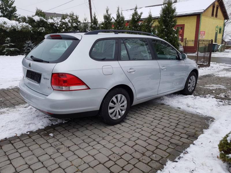 ox_volkswagen-golf-v-kombi-2009r-19tdi