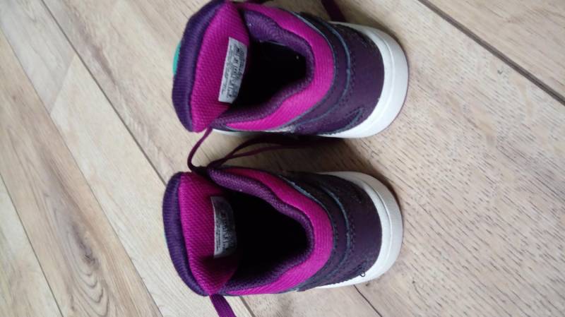ox_buciki-adidaski-dla-dziewczynki-reebok-rozmiar-19510-cm-jak-nowe