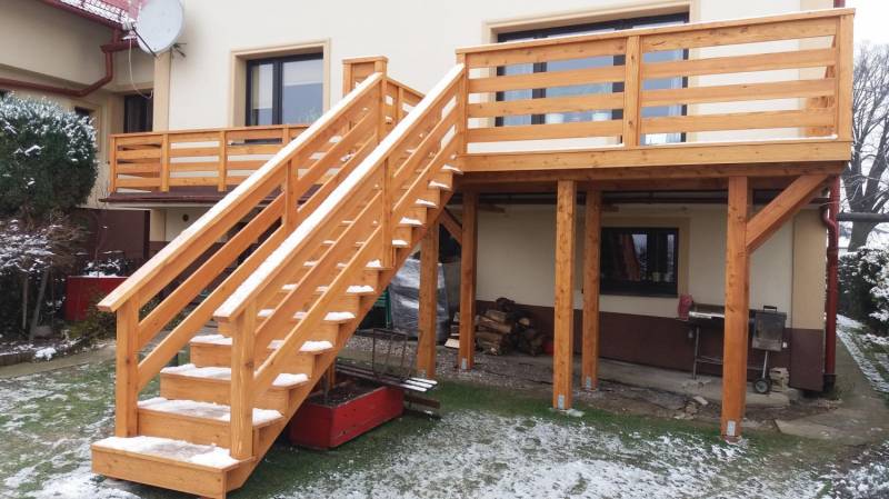 ox_tarasy-drewniane-zabudowy-balkonow-uslugi-stolarskie