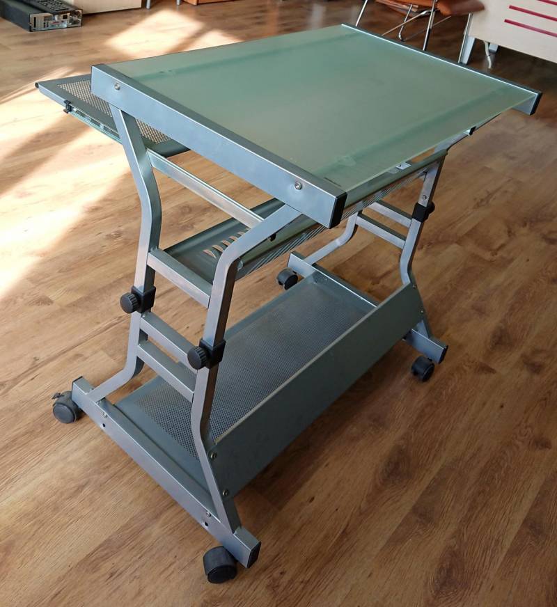 ox_biurko-metaloplastyka-i-szklo-stan-idealny-30-zl