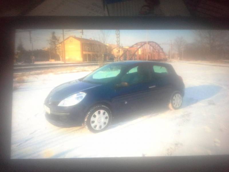 ox_renault-clio-3-2009r-12-benzyna-128-000-km
