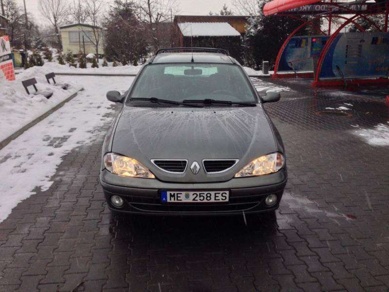 ox_renault-megane-14-benzyna-klimatyzacjaabsopony-zimowe2000rok