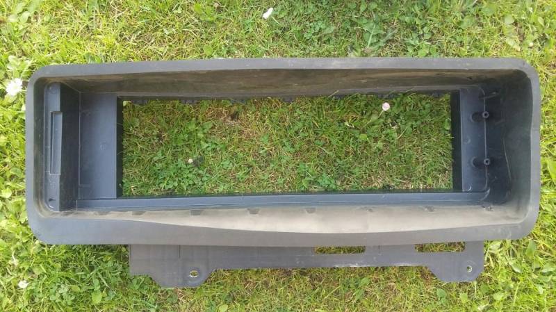 ox_clio-4-zderzak-clio-4-lampa-clio-4-wlot-powietrza-clio-lv-okazja