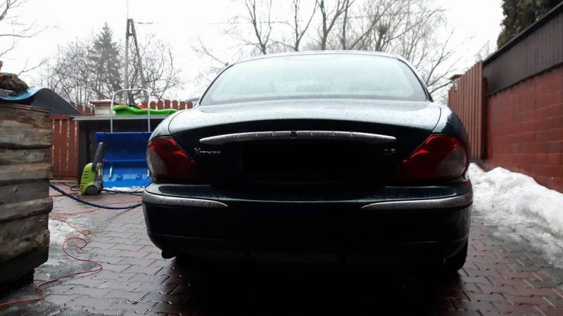 ox_jaguar-x-type-2001-v6-25benzyna-4x4-przebieg-236tys-automat