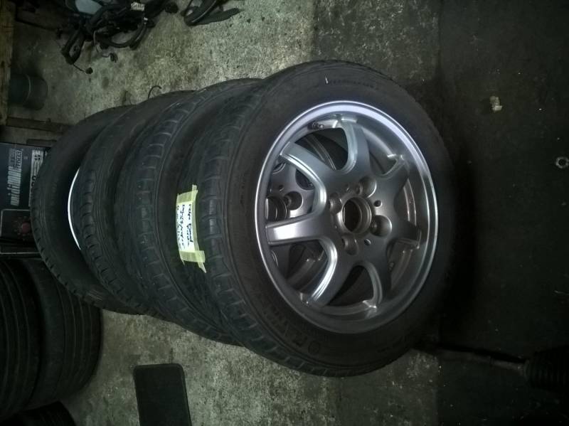 ox_alufelgi-z-oponami-letnimi-ford-fiesta-14-roku