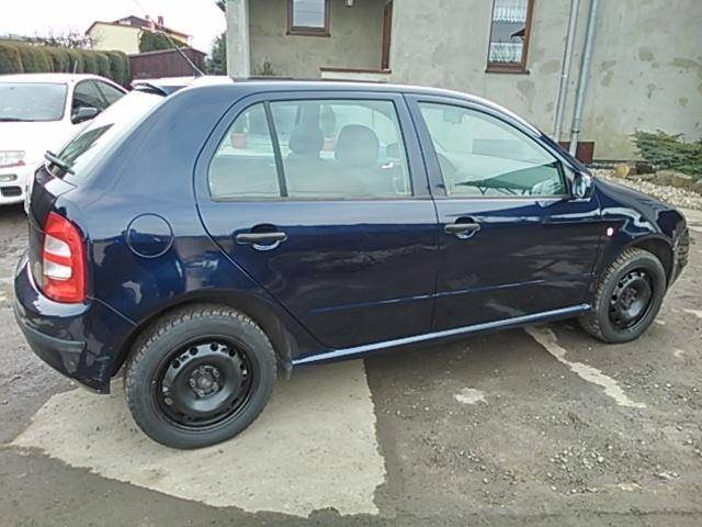 ox_skoda-fabia-19sdi2003r176000kmklimaoplacony