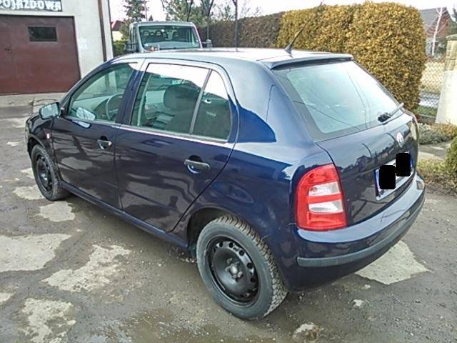 ox_skoda-fabia-19sdi2003r176000kmklimaoplacony