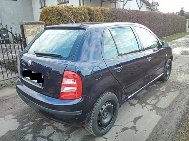 ox_skoda-fabia-19sdi2003r176000kmklimaoplacony