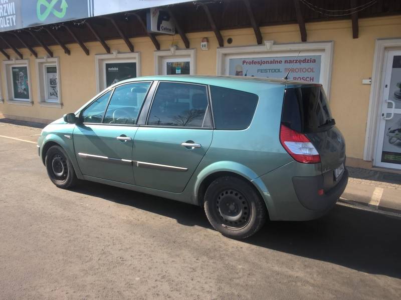 ox_renault-grandscenic-2005r-20-16v-benzyna-lpg7osobowy