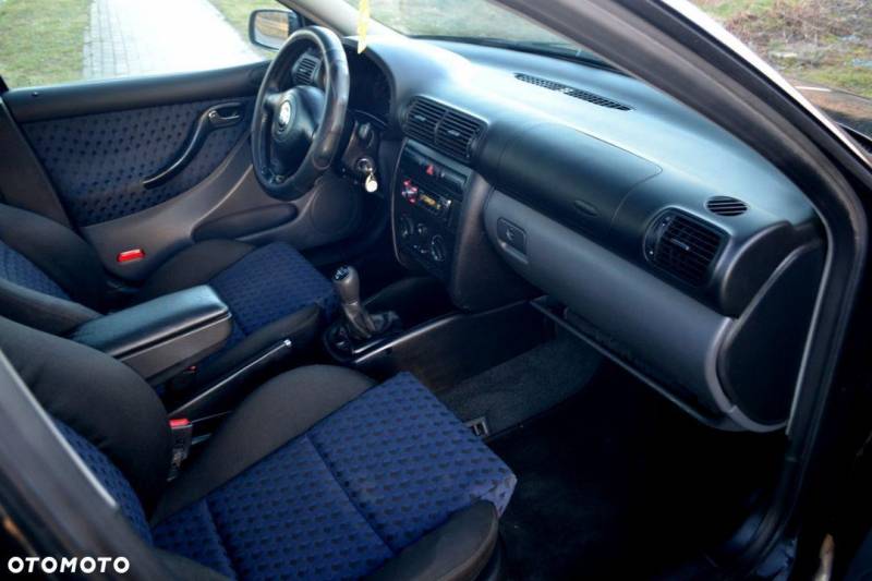 ox_seat-toledo-19-tdi-110km-klima-tempomat-4xairbag-alu