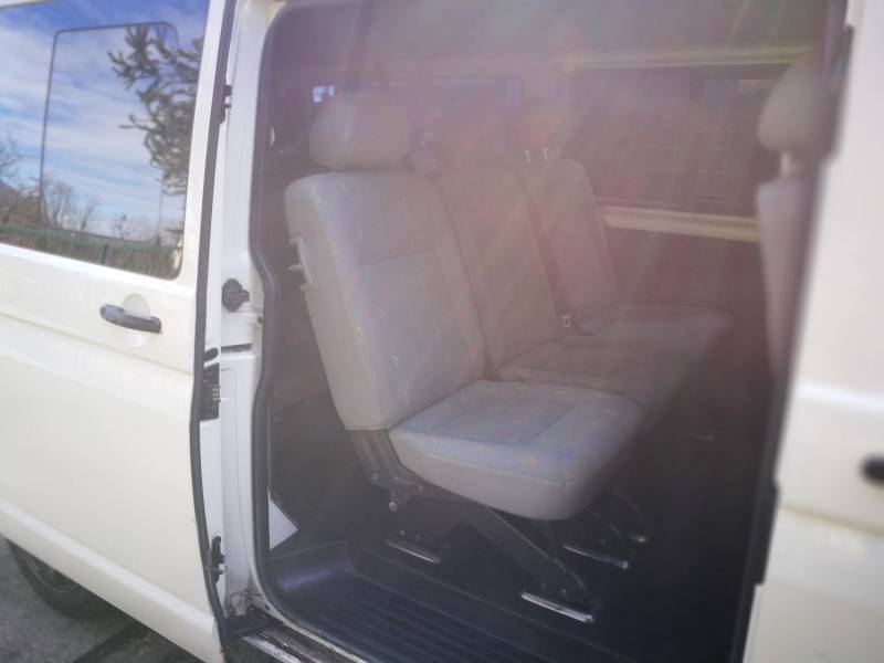 ox_volkswagen-t5-transporter-9-osob