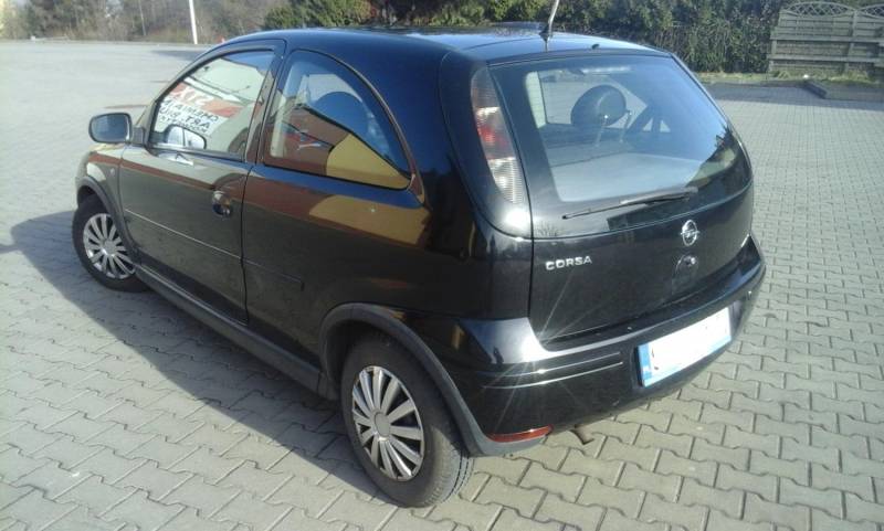 ox_sprzedam-opel-corsa-c-lift-2005-r-10-klimatyzacja