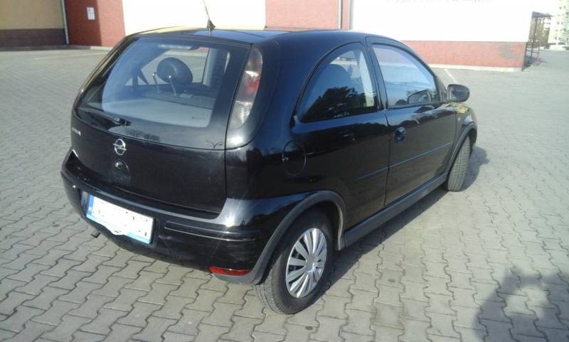 ox_sprzedam-opel-corsa-c-lift-2005-r-10-klimatyzacja