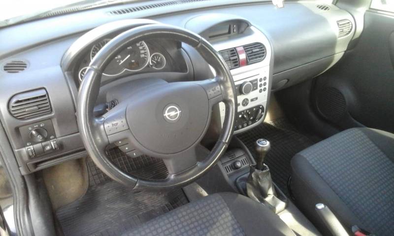 ox_sprzedam-opel-corsa-c-lift-2005-r-10-klimatyzacja