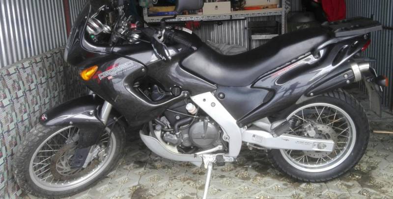 ox_motocykl-aprilia-pegaso-650