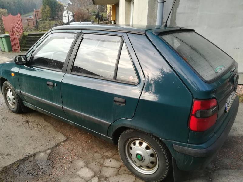 ox_skoda-felicja-99r-niski-przebieg-tylko-65tys-km