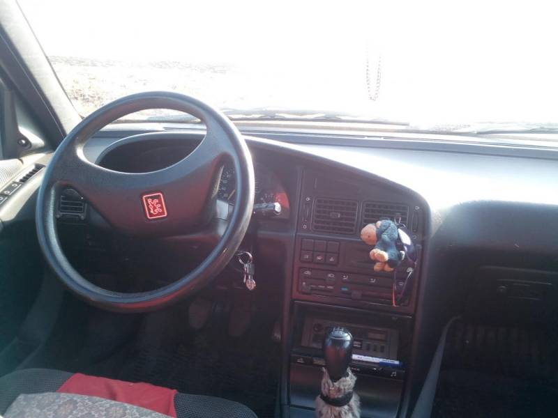 ox_peugeot-405-19-d-kombi-stan-bardzo-dobry