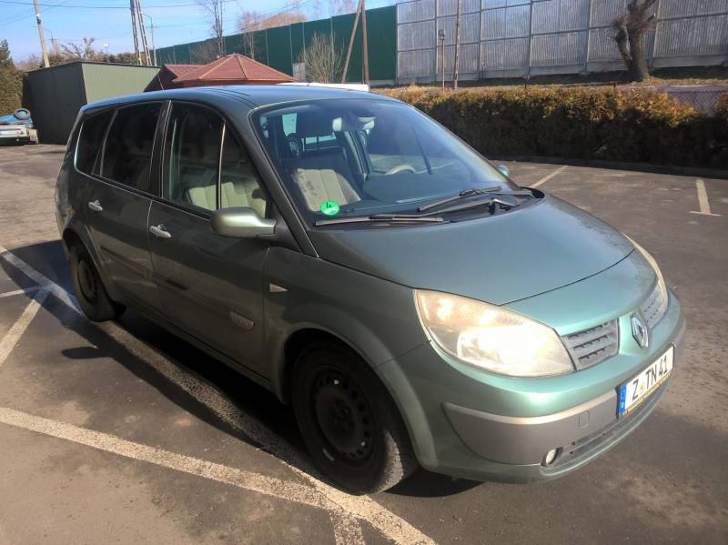 ox_renault-grandscenic-2005r-20-16v-benzyna-plus-lpg