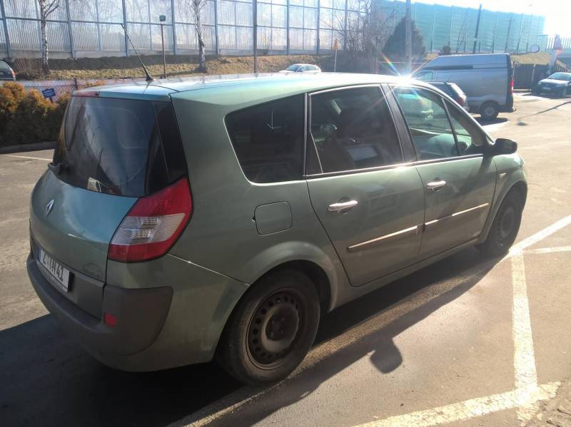 ox_renault-grandscenic-2005r-20-16v-benzyna-plus-lpg