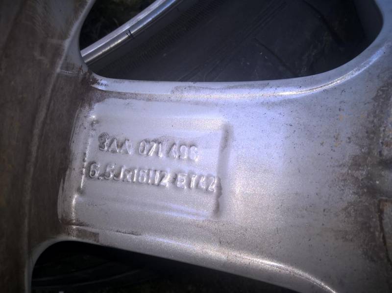 ox_alufelgi-vw-16-golf-jetta-passat-5x112-z-oponami-letnimi