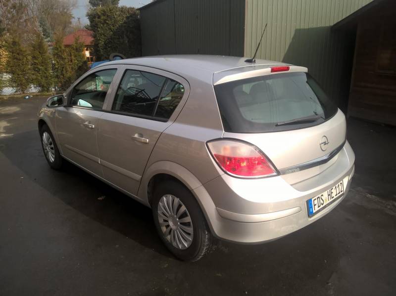 ox_opel-astra-h-2005r-14-benzyna-klimatyzacja