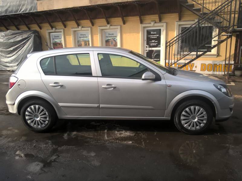 ox_opel-astra-h-2005r-14-benzyna-klimatyzacja